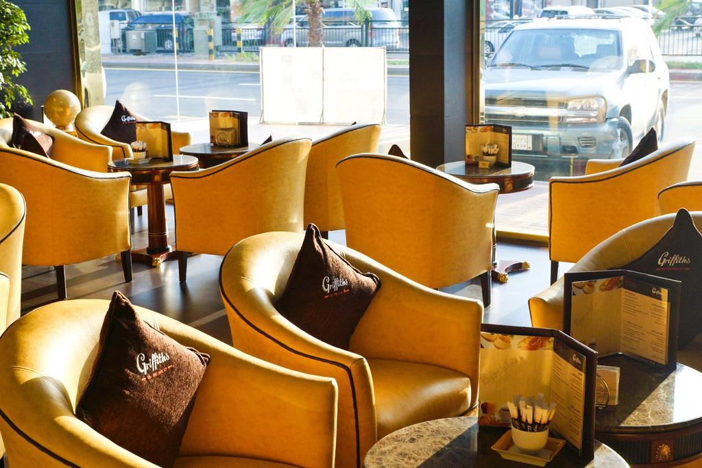 Mansour Plaza Hotel Apartments 담맘 외부 사진
