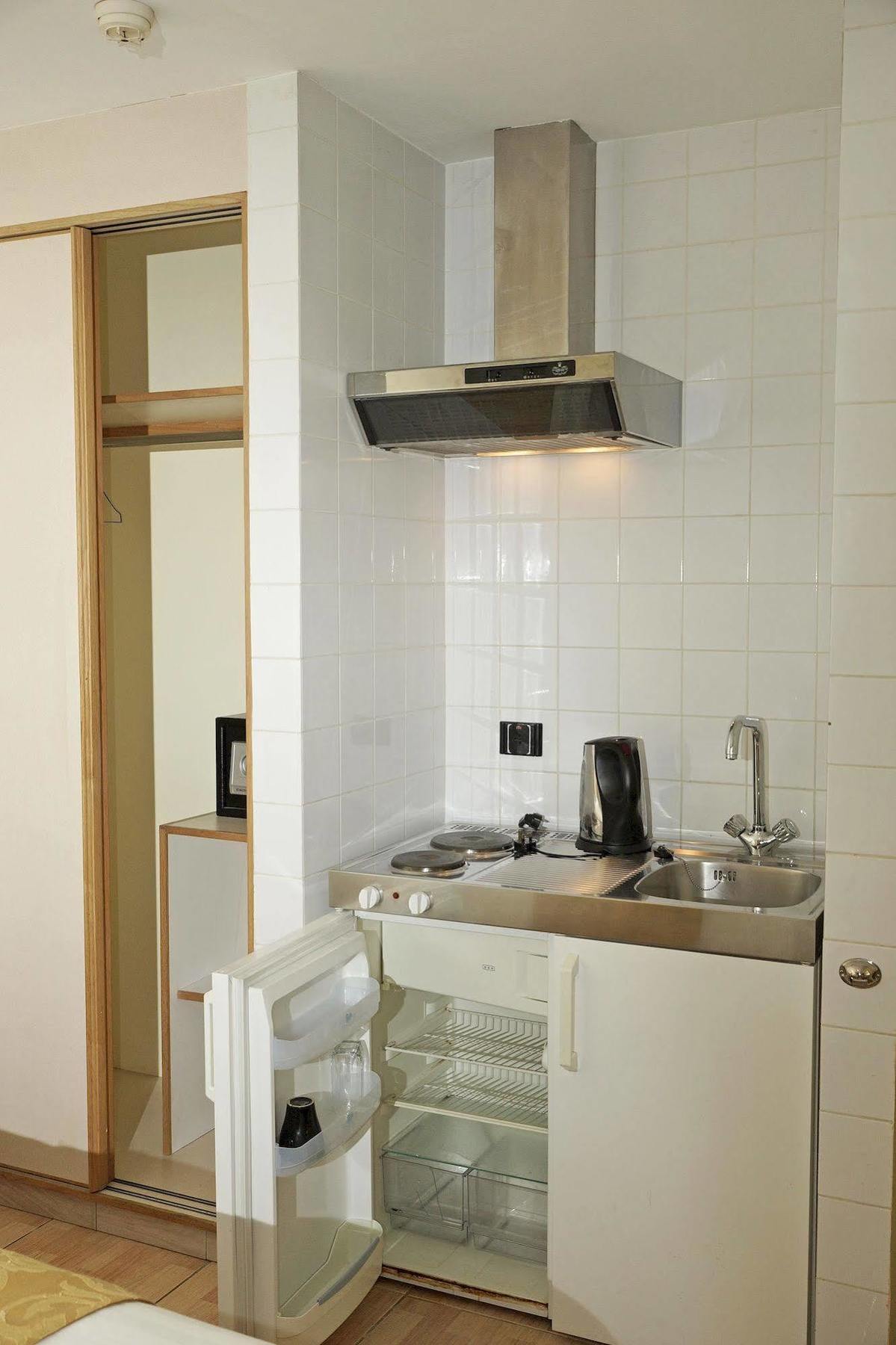 Mansour Plaza Hotel Apartments 담맘 외부 사진