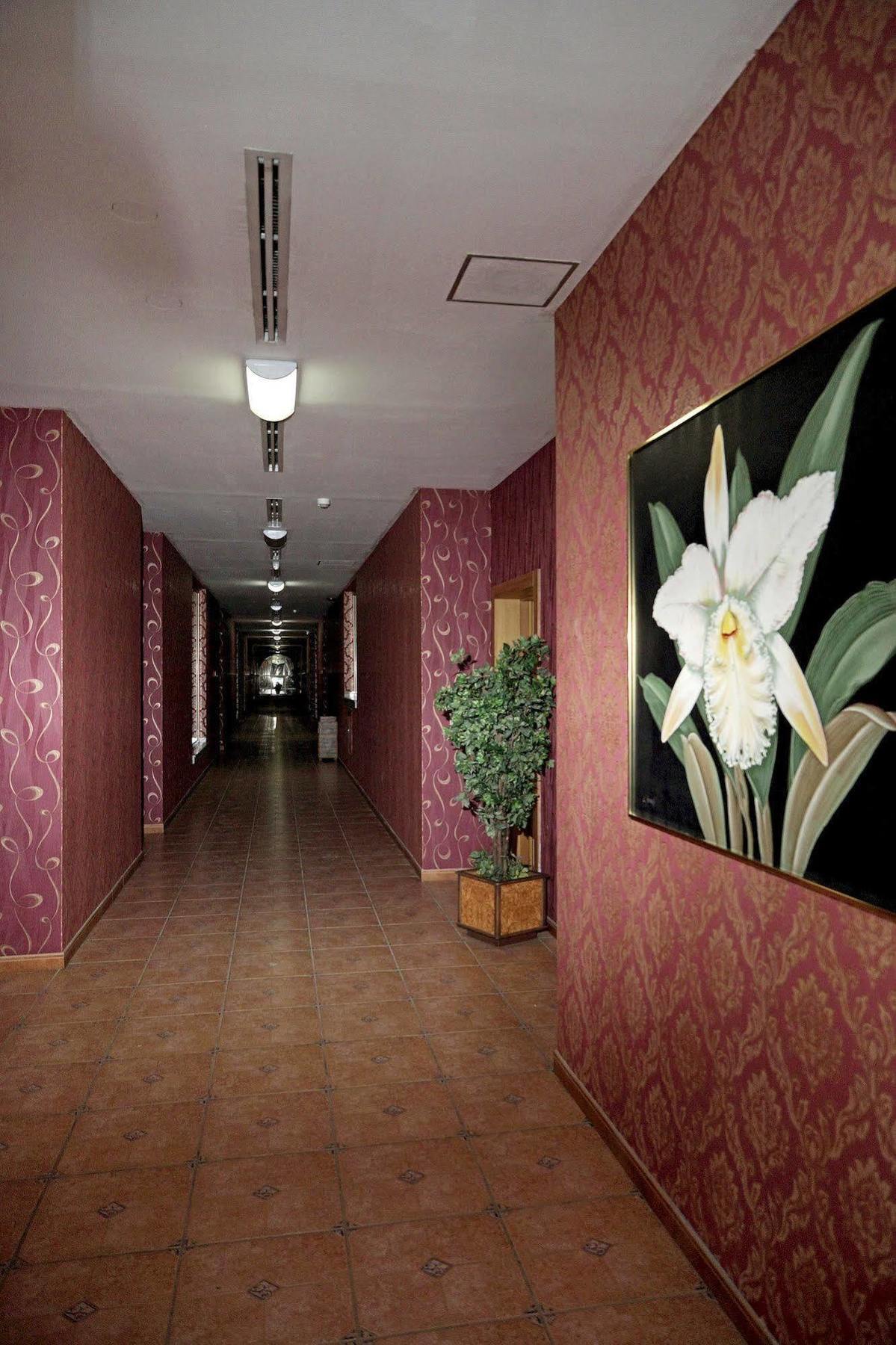 Mansour Plaza Hotel Apartments 담맘 외부 사진